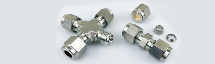 Incoloy 330 Tube to Male Fittings